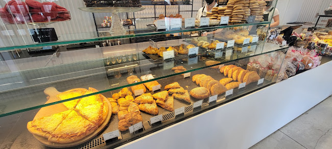 Neon Bakery & Coffee