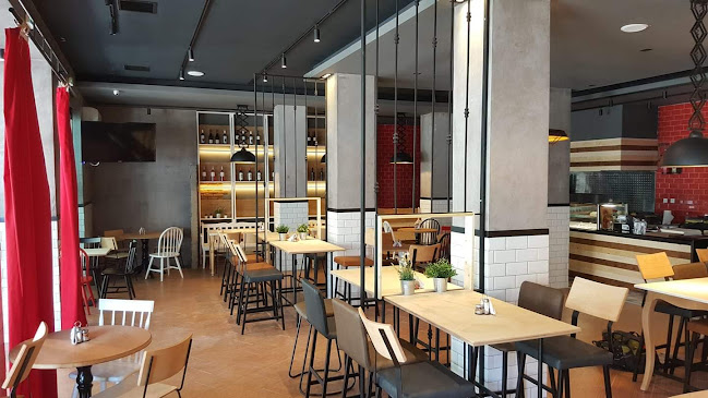 Νοστιμιές Αλμωπίας