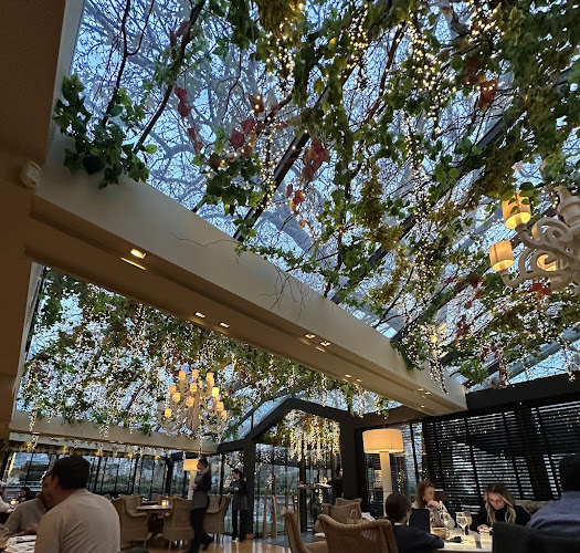 Best Friends - Γαστρονομία και φιλοξενία