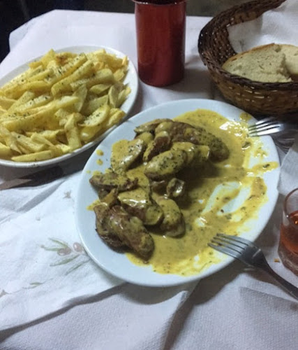 «Χαραλαμπόπουλος» Εστιατόριο - Καφέ - Παραδοσιακό Παντοπωλείο - Γαστρονομία και φιλοξενία