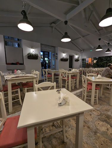 Πυθαγόρειο 831 03