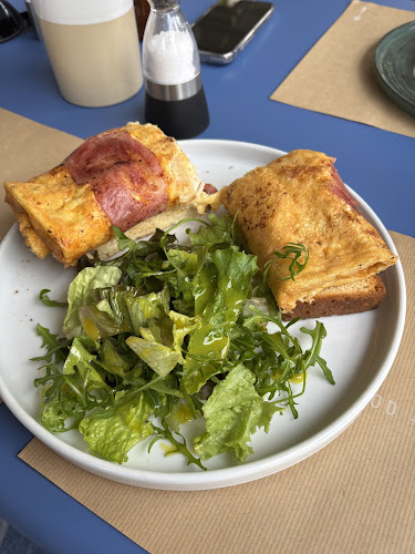 Λεωφ. Μεσογείων 234, Χολαργός 155 61