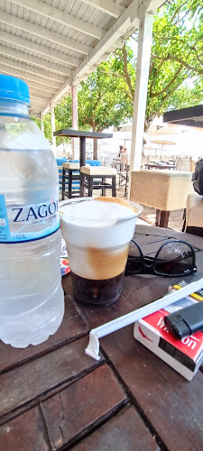 Comentarii opinii despre Asterias Beach Bar