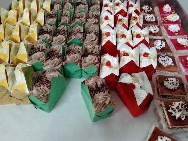 Ζαχαροπλαστείο ''Ανανάς'' - Γαστρονομία και φιλοξενία