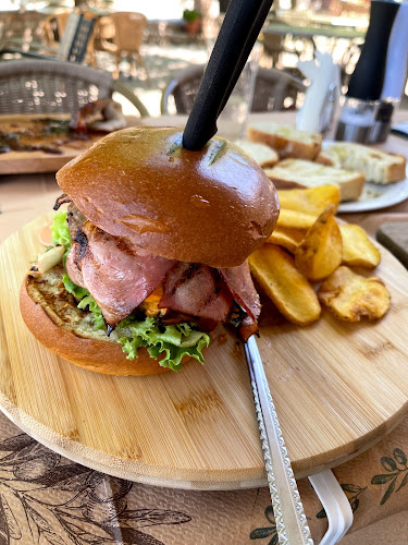 Ταβέρνα Ο Μπάρμπα Βαγγέλης - Γαστρονομία και φιλοξενία