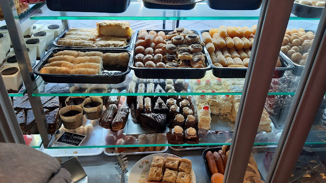 Stratos Bakery Aristotelous