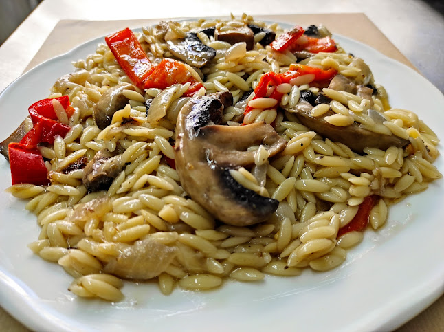 Comentarii opinii despre Εστιατόριο Κολωνάκι του Ατζαρά