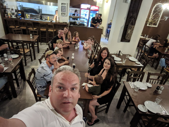 The 4 Bros - Γαστρονομία και φιλοξενία