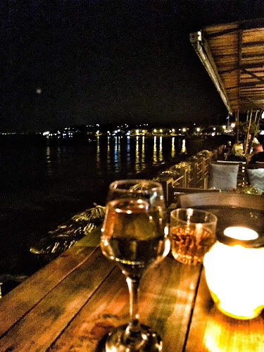 Opinii despre Resalto Cafe, Bar, Μεζεδοκατάσταση în Συκιά - Γαστρονομία και φιλοξενία