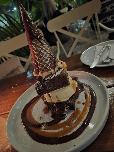 Belle Amie - Γαστρονομία και φιλοξενία