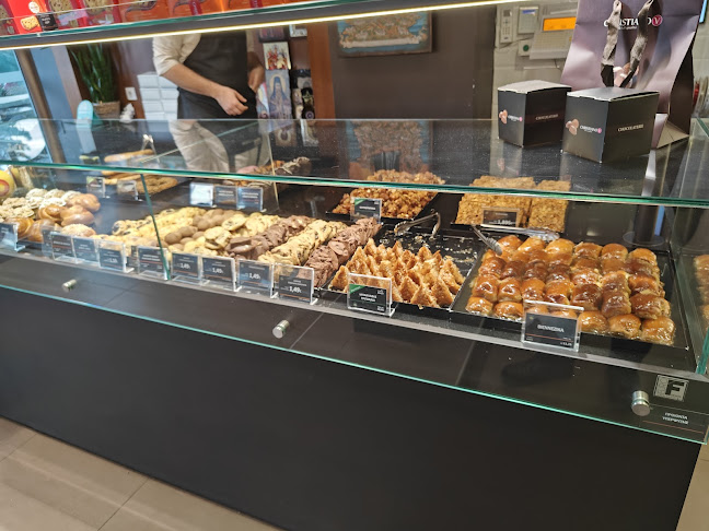 Opinii despre ΦΟΥΡΝΟΣ ΒΕΝΕΤΗ 1948 | Βόλος în Βόλος - Γαστρονομία και φιλοξενία