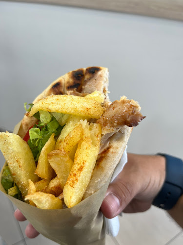 Ανεμολόγιο Σαλαμίνας - Γαστρονομία και φιλοξενία