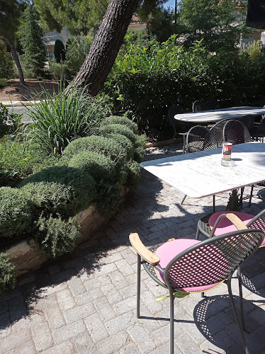 Opinii despre NA în Εκάλη - Γαστρονομία και φιλοξενία