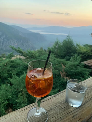 Astra Cafe Restaurant - Γαστρονομία και φιλοξενία