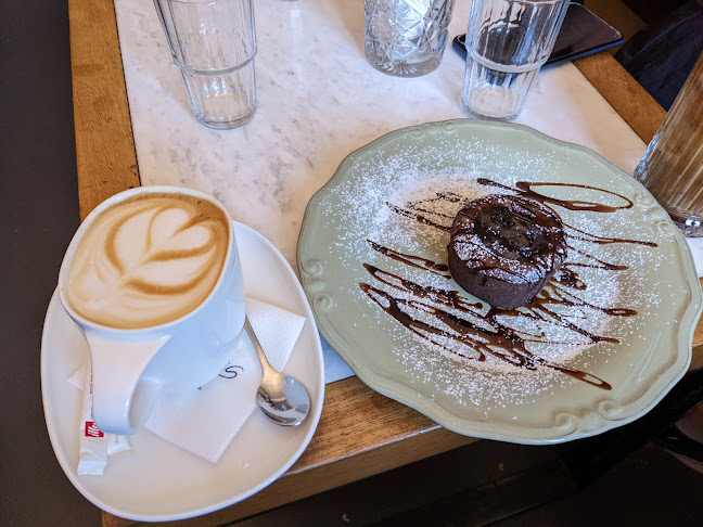 Emvasis Cafe - Cocktail Bar/Εμβασις - Μονεμβασιά