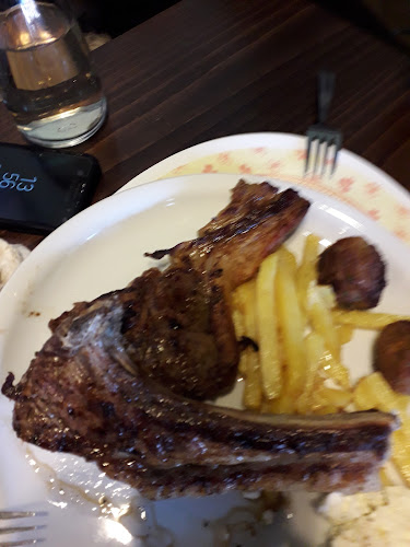 Καφέ Ταβέρνα της Φαίης - Καταρράκτης