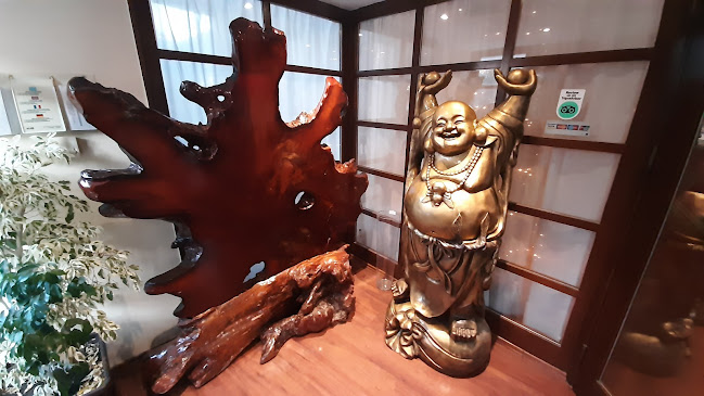 Θεμιστοκλέους 27, Γλυφάδα 166 74