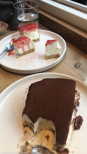 Αρχελάου 32, Αθήνα 116 35