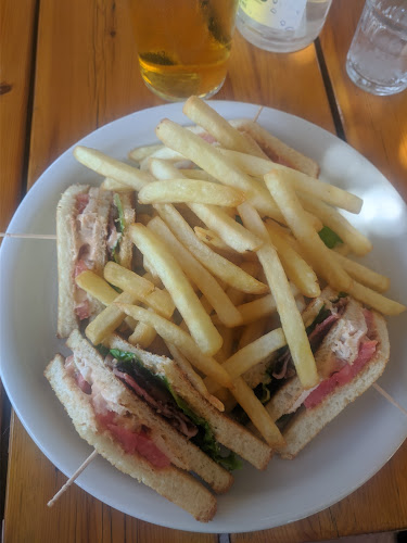 Comentarii opinii despre aplo beach bar cafe