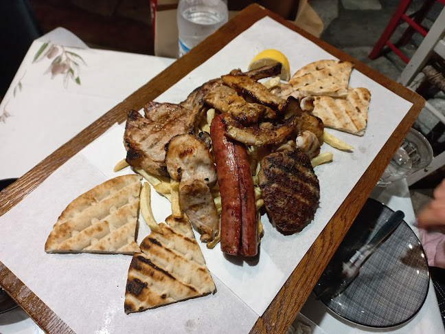 Opinii despre Μεζεδοπωλείο Σχολαρχείο în Χαλκίδα - Γαστρονομία και φιλοξενία