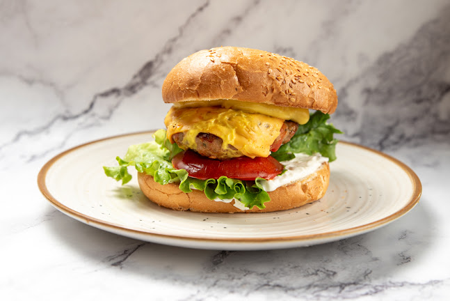 Κομνηνών 71, Ωραιόκαστρο 570 13