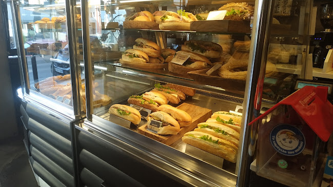 Αρτοζαχαροπλαστείο Μπουρδαμής - Αρκαλοχώρι