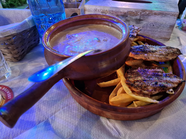 Ταβέρνα Βιβλιοθήκη