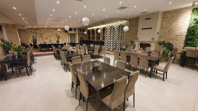 Έξι Βρύσες - Πολύγυρος