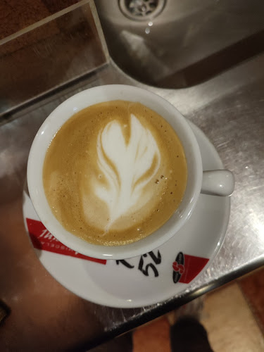 Opinii despre Legend Rock Cafe în Πέπλος - Γαστρονομία και φιλοξενία