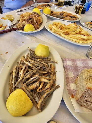 ΛΟΥΗΣ - Γαστρονομία και φιλοξενία