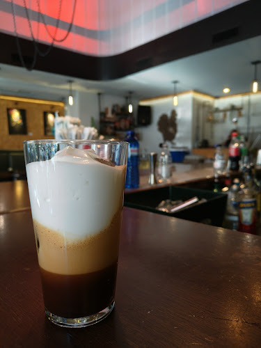 Rooster - Γαστρονομία και φιλοξενία