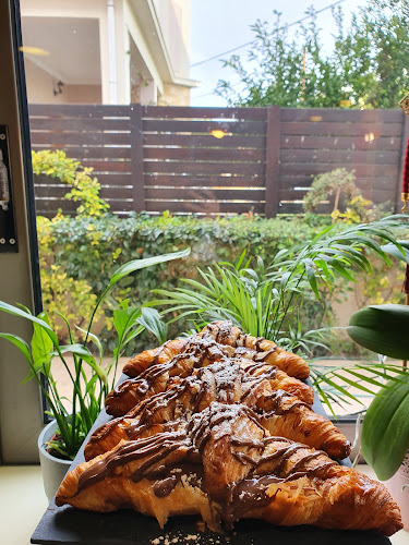 Edo na meineis Cafe-Bistro - Παιανία