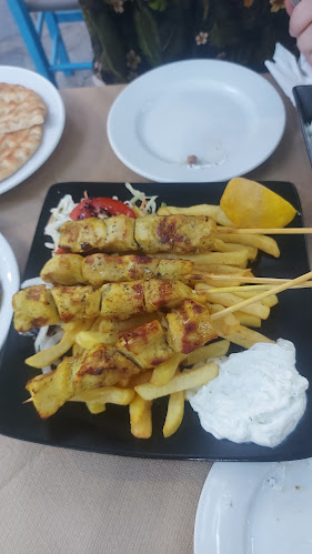 Magali - Σκόπελος