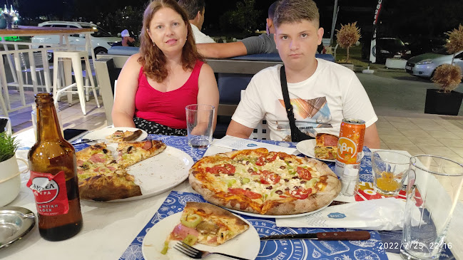 Ferry queue, Κεραμωτή 642 00