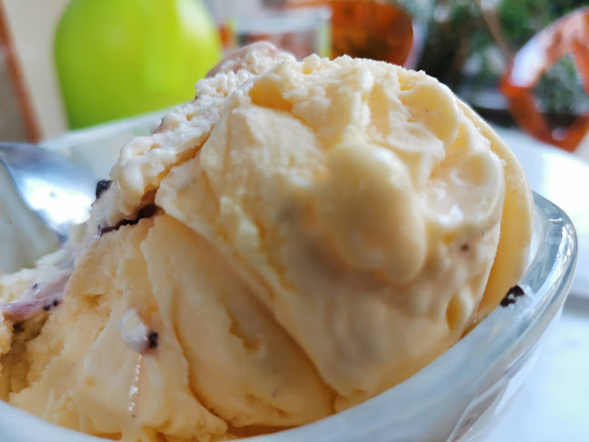 Orange Gelato Vironas - Γαστρονομία και φιλοξενία