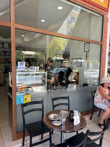 Μπουγάτσα Χανίων - Γαστρονομία και φιλοξενία