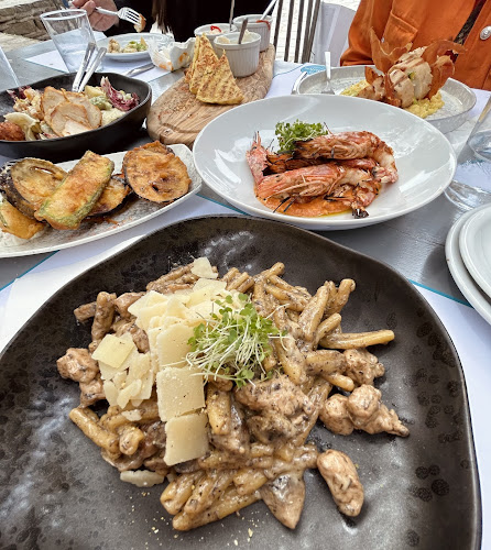 Omilos beach restaurant - Γαστρονομία και φιλοξενία