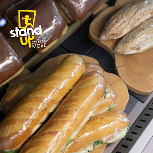 Λεωφ.Ιωνίας και, Έβρου 9, Κόρινθος 201 00