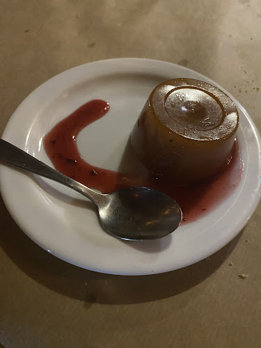 Μεζεδοπωλείο Η Παλιά Αθήνα - Γαστρονομία και φιλοξενία