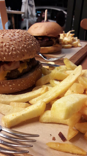 Comentarii opinii despre Hot Hot Burger Bar