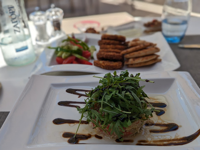 100, Λεωφ. Ηρακλειδών 100, Ιαλυσός 851 01