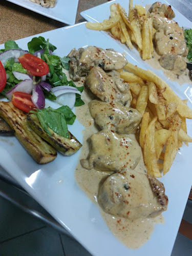 Opinii despre Joanna Restaurant & Pizza în Κάμπος Μαραθοκάμπου - Γαστρονομία και φιλοξενία