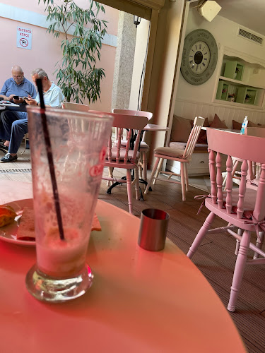 Comentarii opinii despre Καφές - Γλυκά Χαλάνδρι Beverley