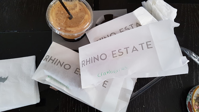 Comentarii opinii despre Rhino Estate Coffee Co.