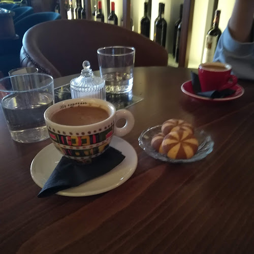 Opinii despre ALVEO bistro - bar în Τρίκαλα - Γαστρονομία και φιλοξενία