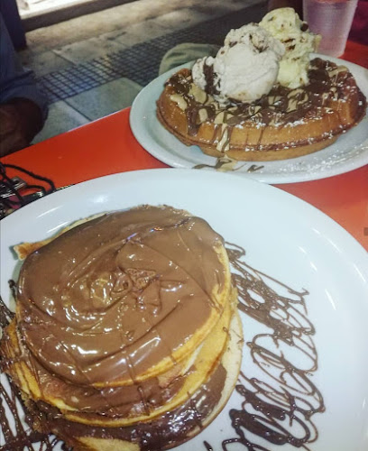 Slourp Ice Cream Waffles & Coffee - Γαστρονομία και φιλοξενία