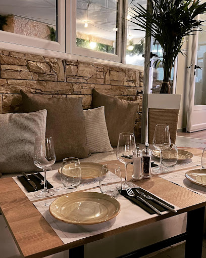 To Yiasemi Food & Wine Experience