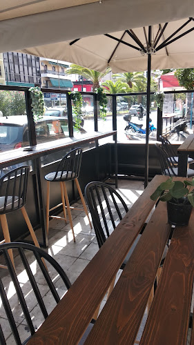 2Bro's Country Pizza