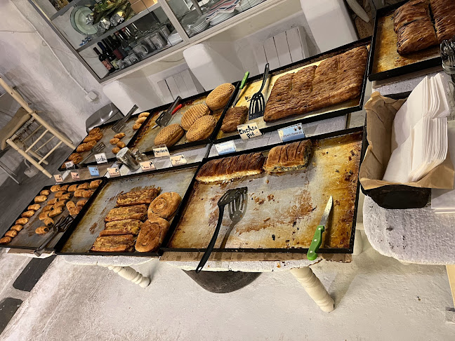Comentarii opinii despre Gioras Wood Medieval Mykonian Bakery