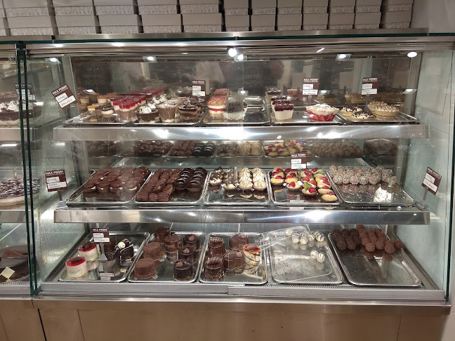 MAX PERRY Χαλανδρίου - Χαλάνδρι